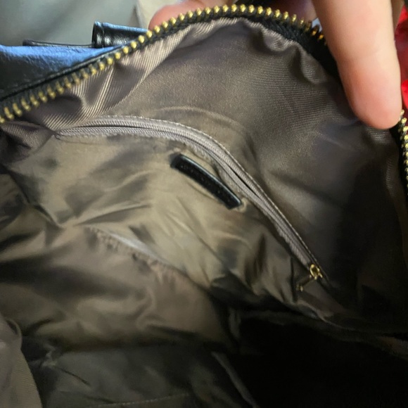 New W/O Tags Modern+Chic Brand Bag/Backpack Leather, Black w/Colorful Strap - Picture 7 of 10